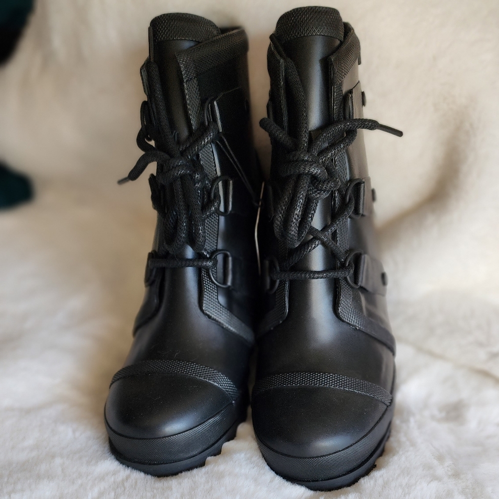 SOREL RAIN JOAN of ARC BOOTS